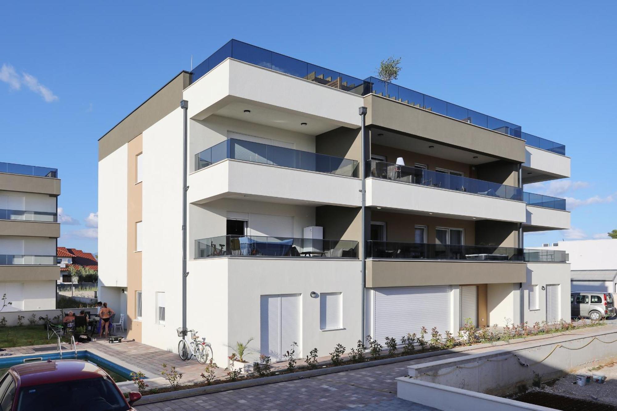 פריבלאקה Apartment Relex With Pool & Jacuzzi מראה חיצוני תמונה