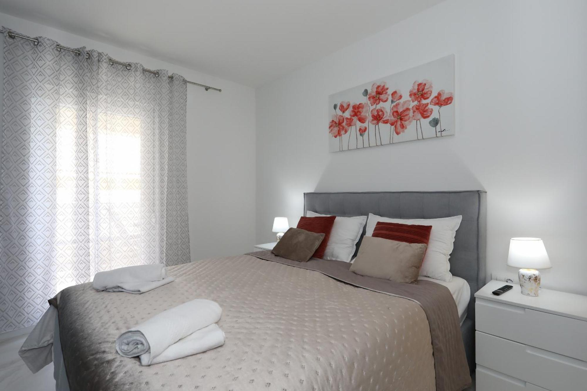 פריבלאקה Apartment Relex With Pool & Jacuzzi מראה חיצוני תמונה