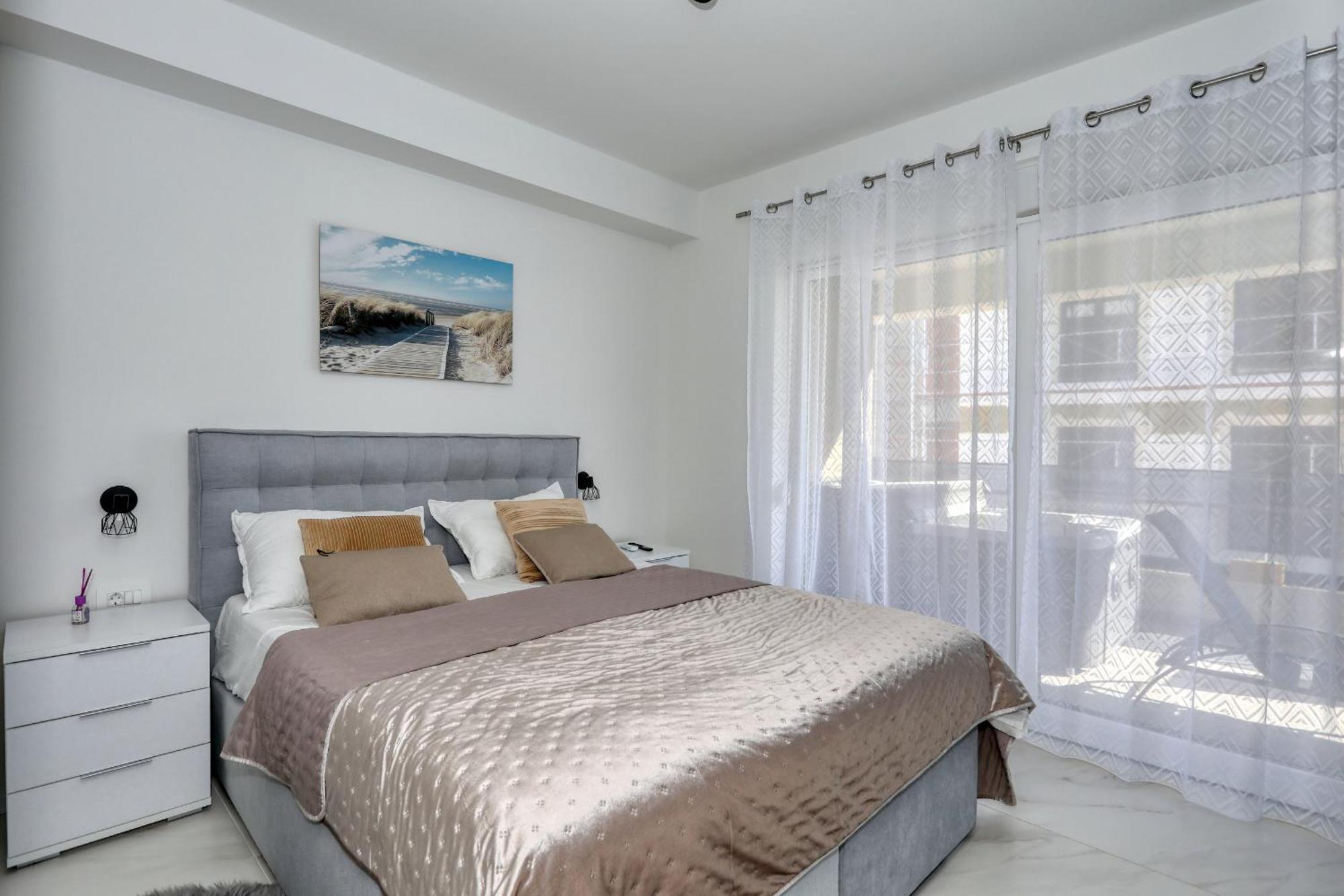 פריבלאקה Apartment Relex With Pool & Jacuzzi מראה חיצוני תמונה