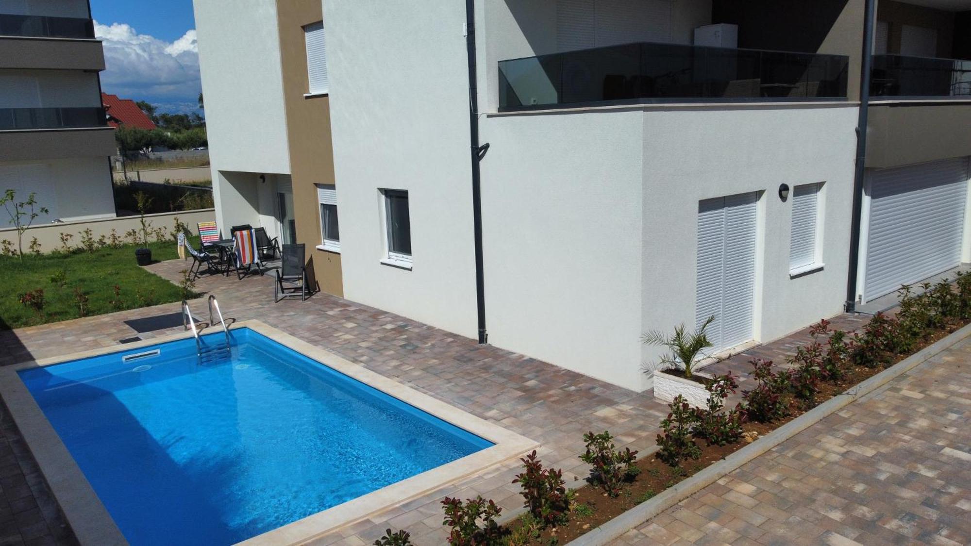 פריבלאקה Apartment Relex With Pool & Jacuzzi מראה חיצוני תמונה